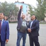 В Туве продолжаются работы по благоустройству дворовых территорий и общественных пространств