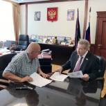 Борис Хохряков встретился с экспертом Общественной палаты Югры по вопросу реализации партпроекта "Управдом"