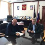Борис Хохряков встретился с экспертом Общественной палаты Югры по вопросам ЖКХ Александром Тарасенко
