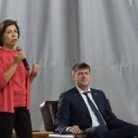 Федеральный куратор партийного проекта «Детский спорт» встретилась с юными спортсменами Калининграда