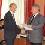 Единоросс Виктор Радченко получил удостоверение депутата регионального парламента