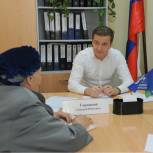 К Дмитрию Горицкому идут за консультацией и помощью