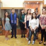 Партийцы приобщают молодежь к истории
