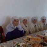 Для старшего поколения Камского Устья организовали чаепитие 