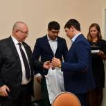 Лучшие борцы Нефтеюганского района получили подарки от депутата
