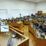 Фельдшеры и медсестры теперь будут получать 500 тысяч рублей