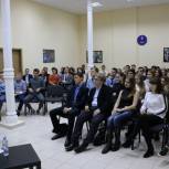 Дмитрий Чернышевский рассказал молодежи об особенностях ведения избирательной кампании