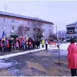 Сторонники «Единой России» Карасуксого района приняли участие в торжественном открытии дворов