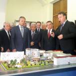 Фарид Мухаметшин и депутаты Госдумы посетили обновленный комплекс Университетской клиники