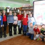 Партийцы Тындинского городского отделения рассказали молодежи о празднике единства