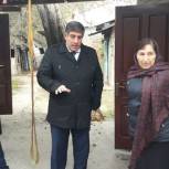 Нариман Асваров рассмотрел обращение жительницы Кизляра по вопросу аварийного жилья