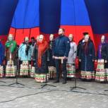 Молодогвардейцы поздравили прохоровцев с Днем народного единства