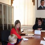 Жительнице Владивостока в приемной Партии помогли устроить ребенка в детский сад