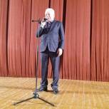 Единороссы поздравили жителей Октябрьского района с Международным днем инвалидов