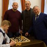 Александр Брыксин: "Сыграть с Анатолием Карповым юный шахматист из Курска даже и не мечтал"