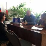 Жители попросили обустроить дорогу и обеспечить село водой