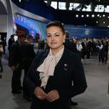 Елена Серова: Нашей стране нужен сильный лидер, которым является Владимир Путин