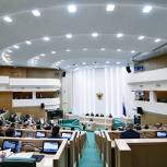 Верхняя палата одобрила закон, повышающий МРОТ до прожиточного минимума