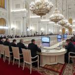 Владимир Путин: Нужно определить механизмы гарантированного финансирования приоритетных проектов