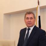 Поздравление секретаря Алтайского регионального отделения Партии Александра Романенко с Новым годом