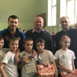 В Балашове и Романовке прошла «Зарядка с чемпионом»