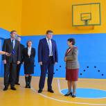  Глава региона посетил школу в поселке Безлычное