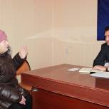 Алексей Степанов провел прием граждан в Монастырщинском районе