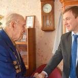 Партийцы поздравили саратовских ветеранов с годовщиной победы в Сталинградской битве