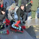  Пензенские единороссы почтили память героев битвы за Сталинград