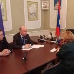 Вопросы, волнующие волгореченцев,  на контроле Валерия Иванова