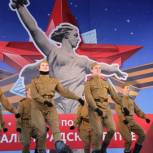 Тысячи татарстанцев вышли на митинг к 75-летию победы в Сталинградской битве