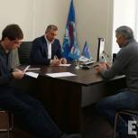 Депутат Джафар Абуев помог жителям Лакского района в приобретении техники для дорожных работ