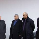 Депутаты Госдумы и Народного Собрания Дагестана посетили бизнес-инкубатор в Дербенте 