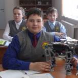 Партийный проект «Новая школа» собрал педагогов Курской области в недавно открытой Медвенской школе