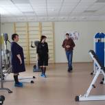 Депутат Госдумы Елена Митина посетила новый ФОК «Рекорд»