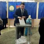 Ишсарин проголосовал выборах Президента страны в Белебее