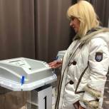 Депутат Государственной думы Оксана Пушкина проголосовала в Барвихе 