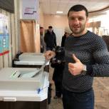 Кикбоксер Даци Дациев призвал молодежь исполнить свой гражданский долг на выборах президента страны