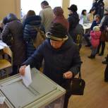 Жители региона идут на выборы семьями