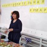В Демском районе Уфы партийцы провели благотворительную ярмарку по сбору средств для реконструкции обелиска