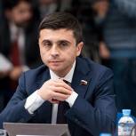 Бальбек: Конституция Республики Крым дала импульс к развитию всех сфер жизни на полуострове