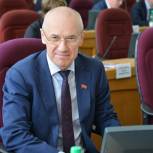 Депутаты фракции «Единой России» в Заксобрании Юрий Кушнарь и Ирина Киевская высказались о необходимости развития в регионе цифровой экономики