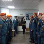  Октябрьские единороссы поздравили с профессиональным праздником пожрано - спасательную  охрану
