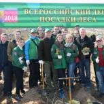 Валерий Филимонов принял участие в посадке деревьев в Заволжье