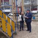 Кулебакские единороссы проверили состояние детских спортивных площадок