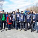 В Уфе партийцы очистили любимое место отдыха горожан от мусора
