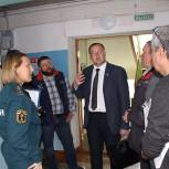 Омские партийцы проверили пожарную безопасность в одном из студенческих общежитий