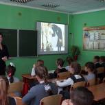 Партийцы Сергиева Посада совместно с сотрудниками УМВД провели акцию «Безопасная дорога домой»