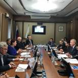 Единороссы Югры провели совместное заседание с Законодательной Думой Томской области