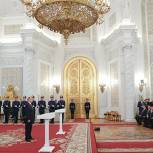 Путин поздравил граждан страны с Днем России